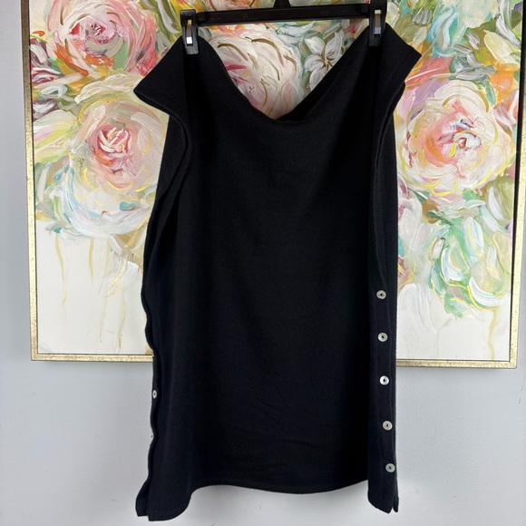 OSPREY by Graeme Ellisdon 100% Cashmere Button Wrap / Poncho – Black - Picture 6 of 6